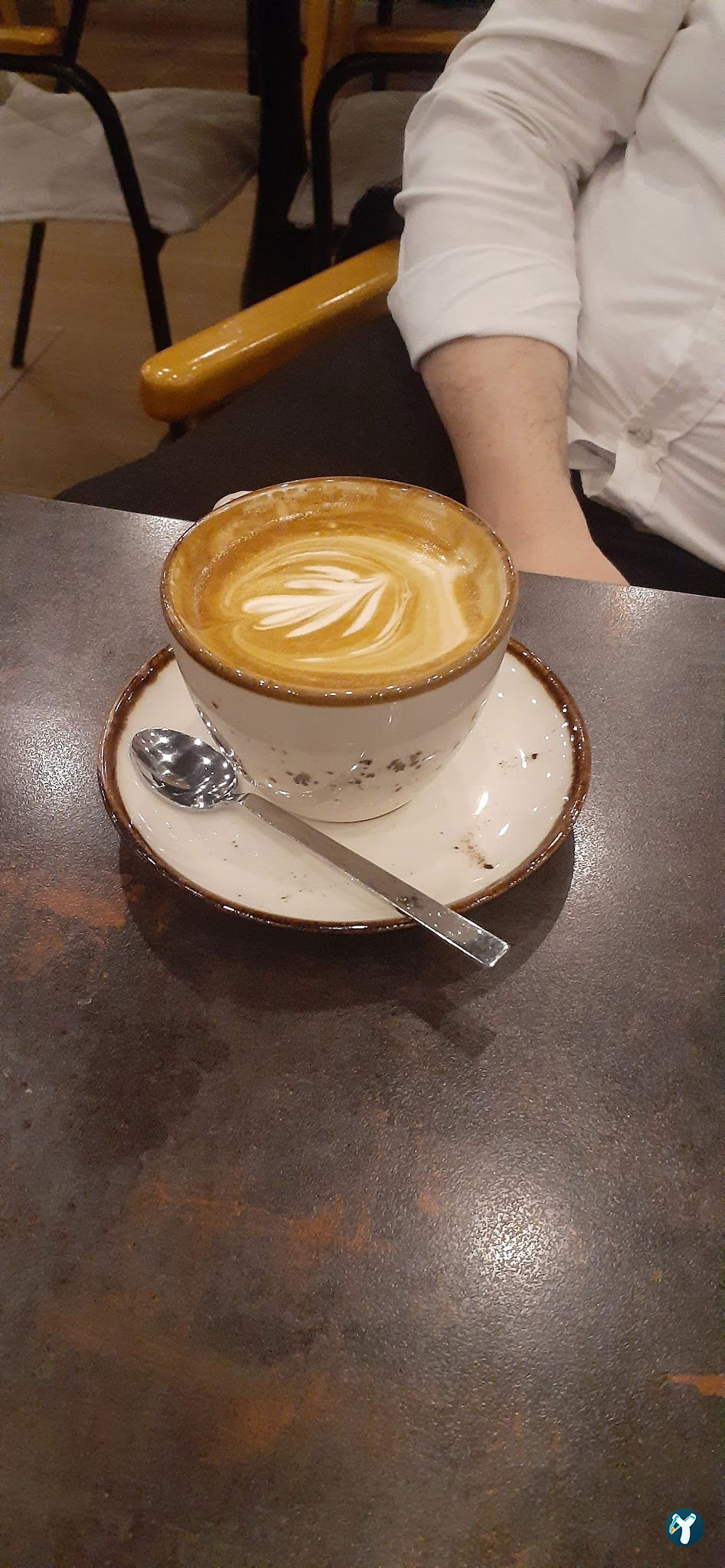 Lazilla Cafe & Restaurant
