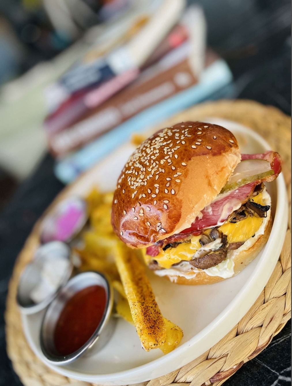 Lazilla Cafe & Restaurant