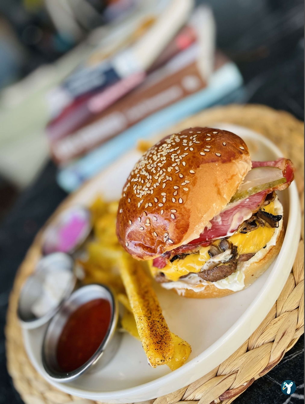 Lazilla Cafe & Restaurant