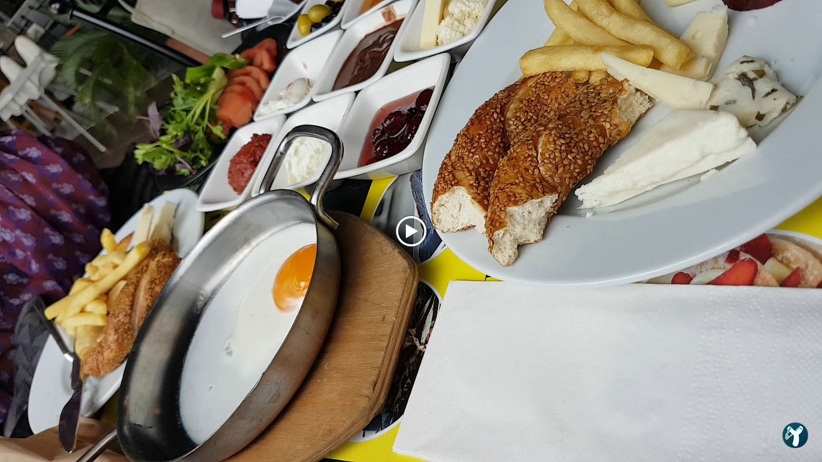 Lazilla Cafe & Restaurant