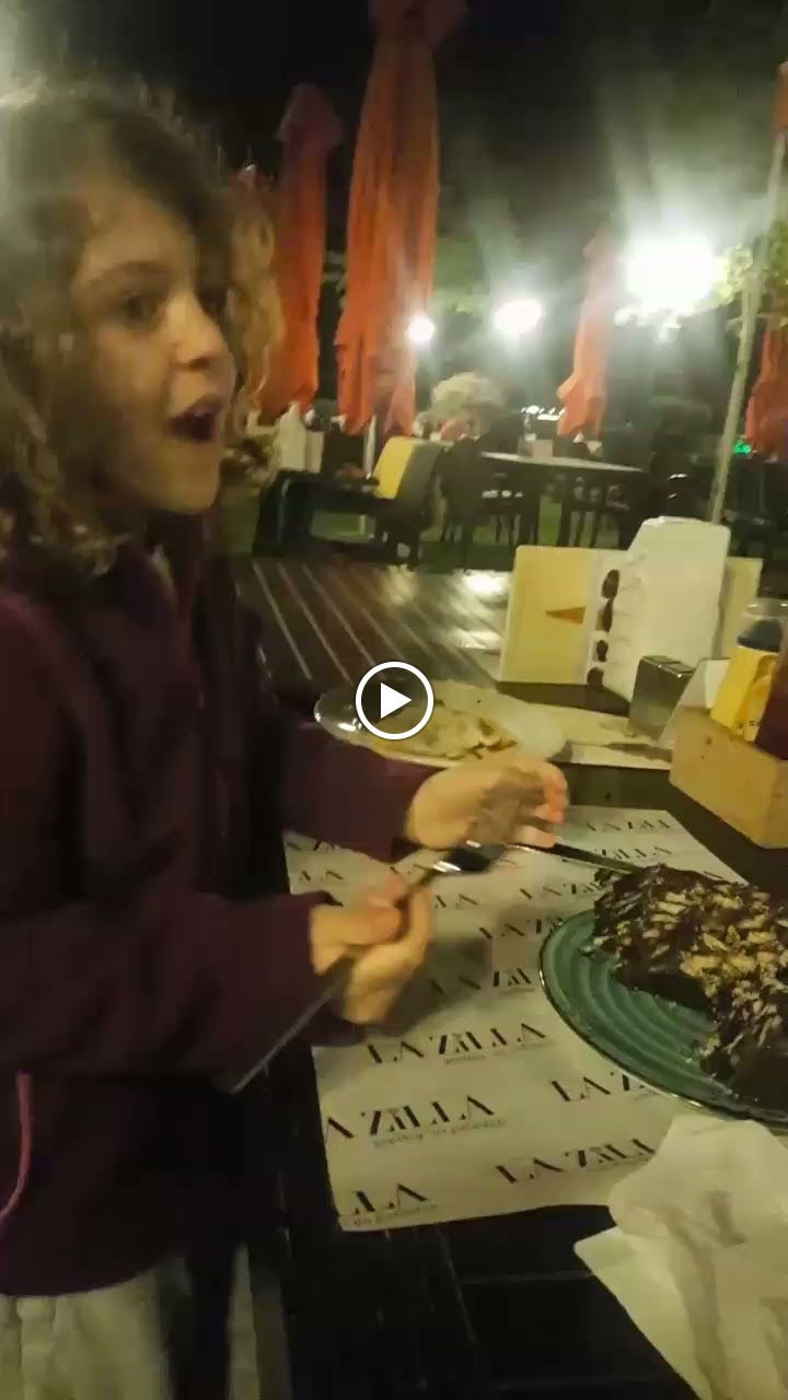 Lazilla Cafe & Restaurant