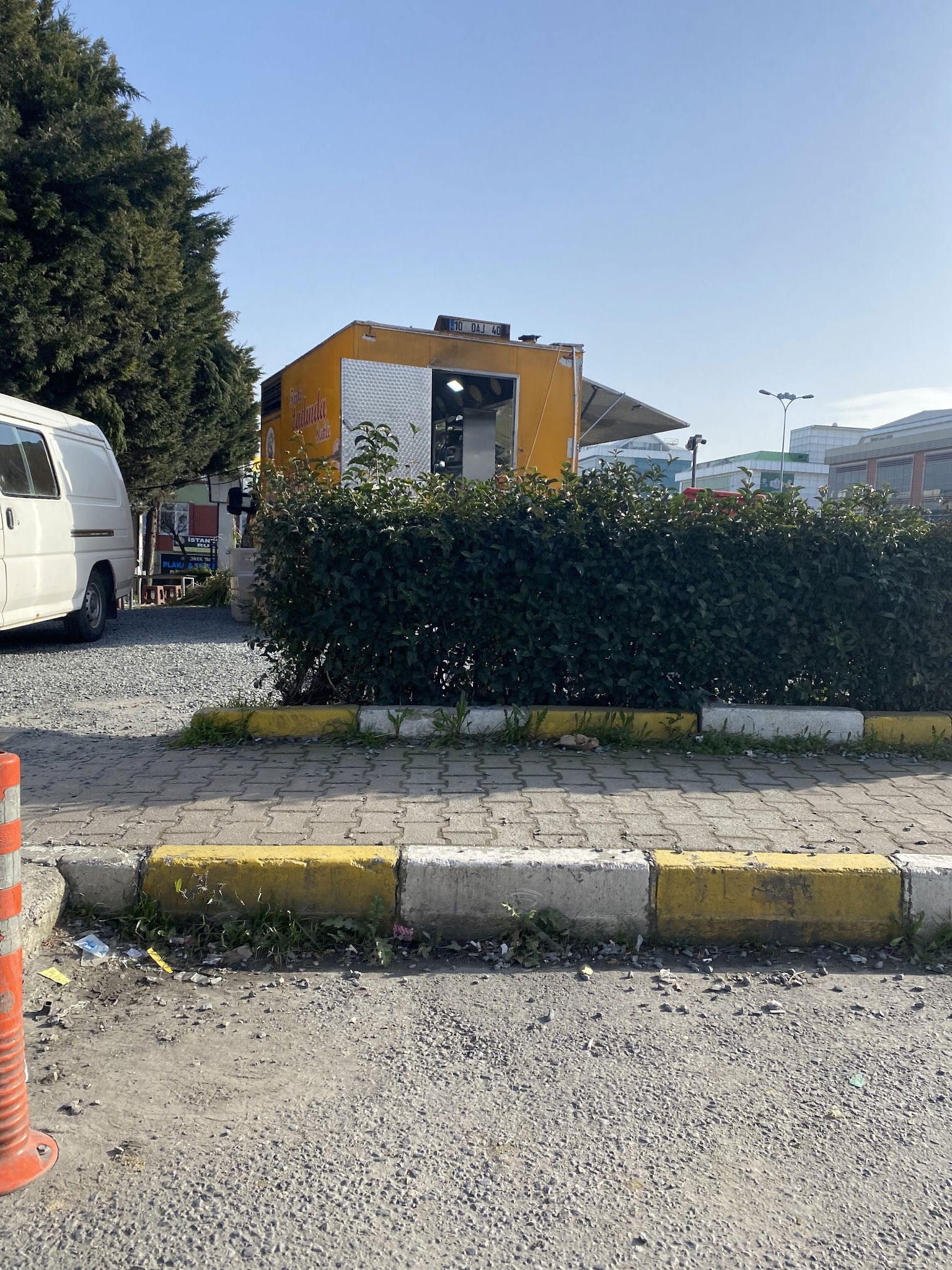 By Üürüü Piliç Çevirme Basaksehir Iosb