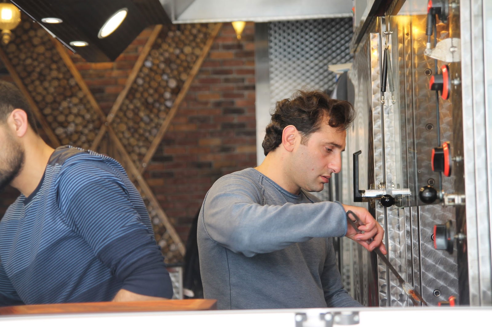 By Üürüü Piliç Çevirme Basaksehir Iosb