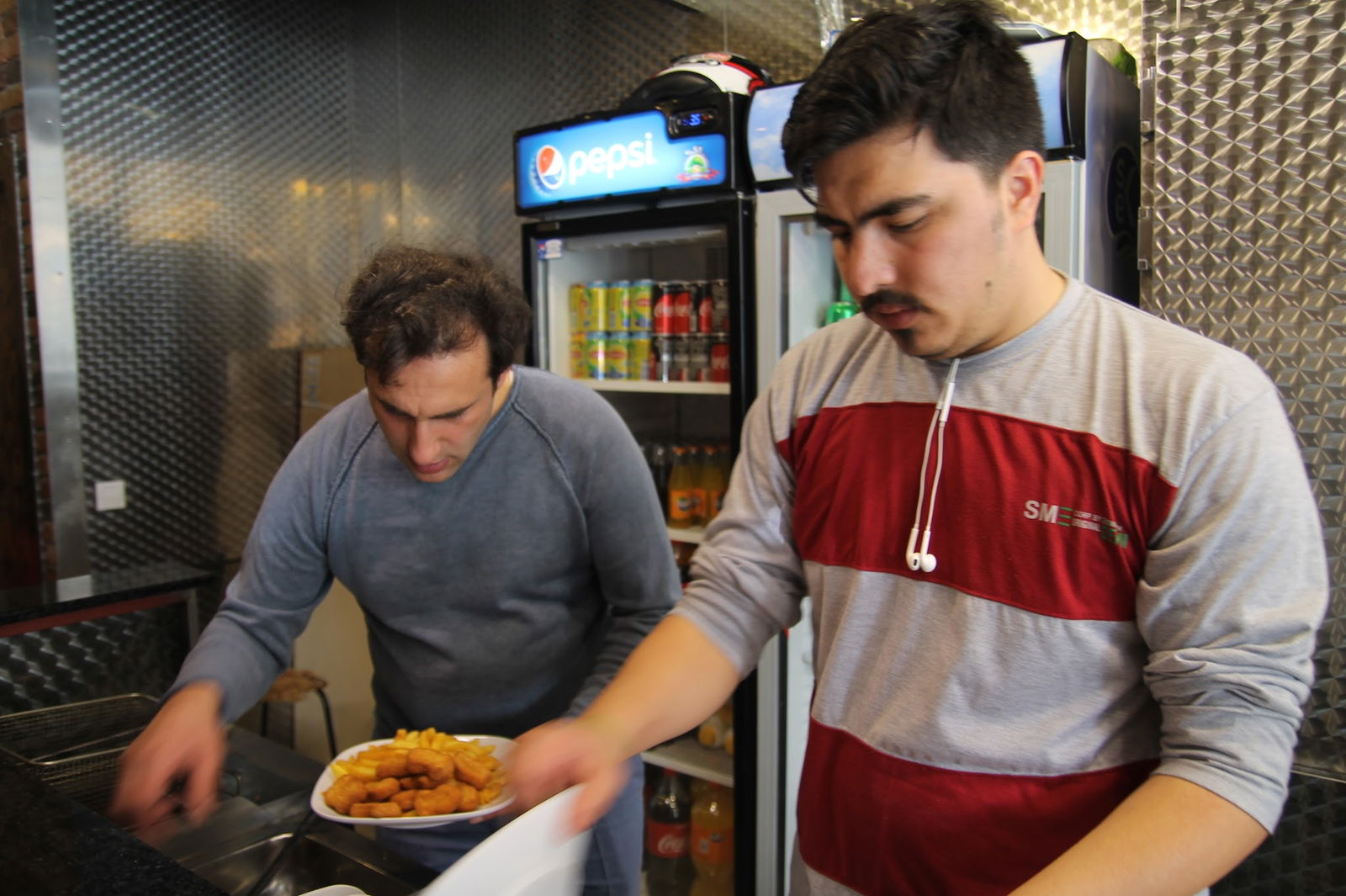 By Üürüü Piliç Çevirme Basaksehir Iosb