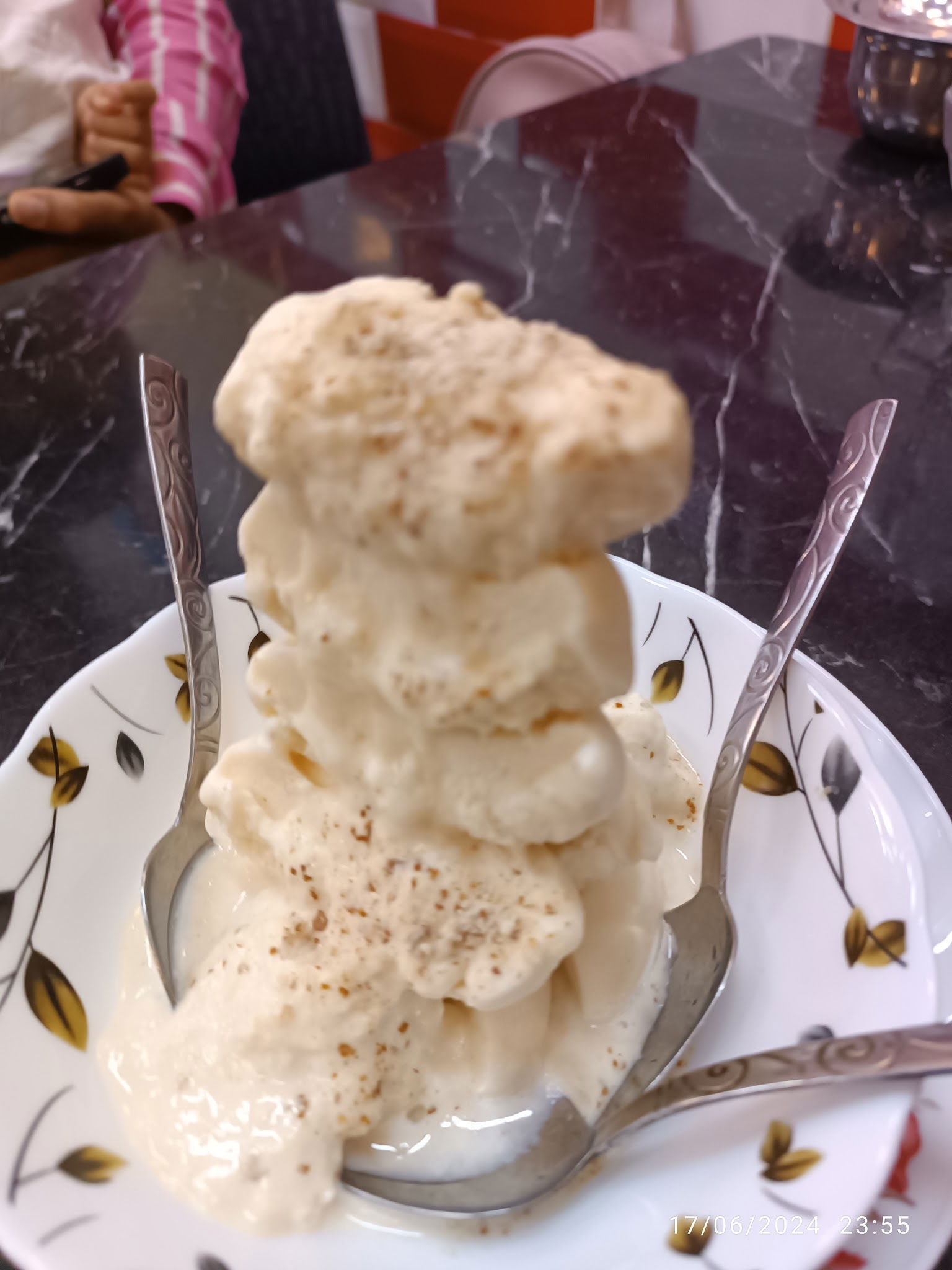 Afghan Turk Restaurant افغان ترک رستورانت