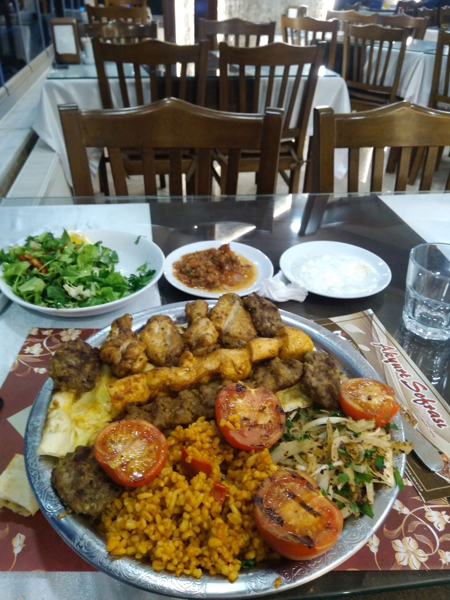 Hacii Akyurt Sofrası