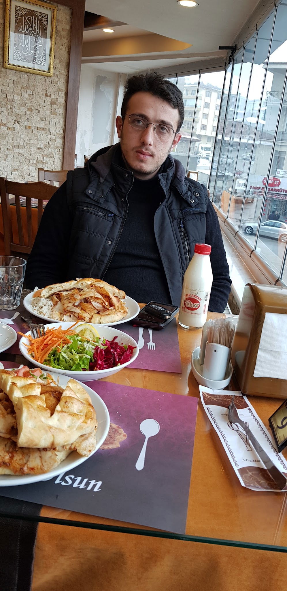 Hacii Akyurt Sofrası