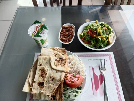 Hacii Akyurt Sofrası resimleri