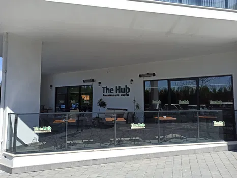 The Hub Business Café resimleri