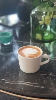 The Hub Business Café resimleri