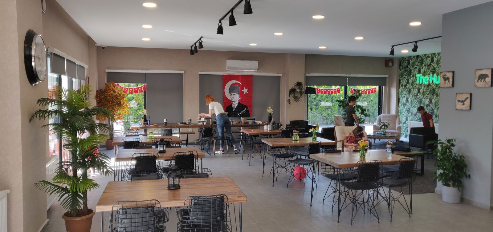 The Hub Business Café