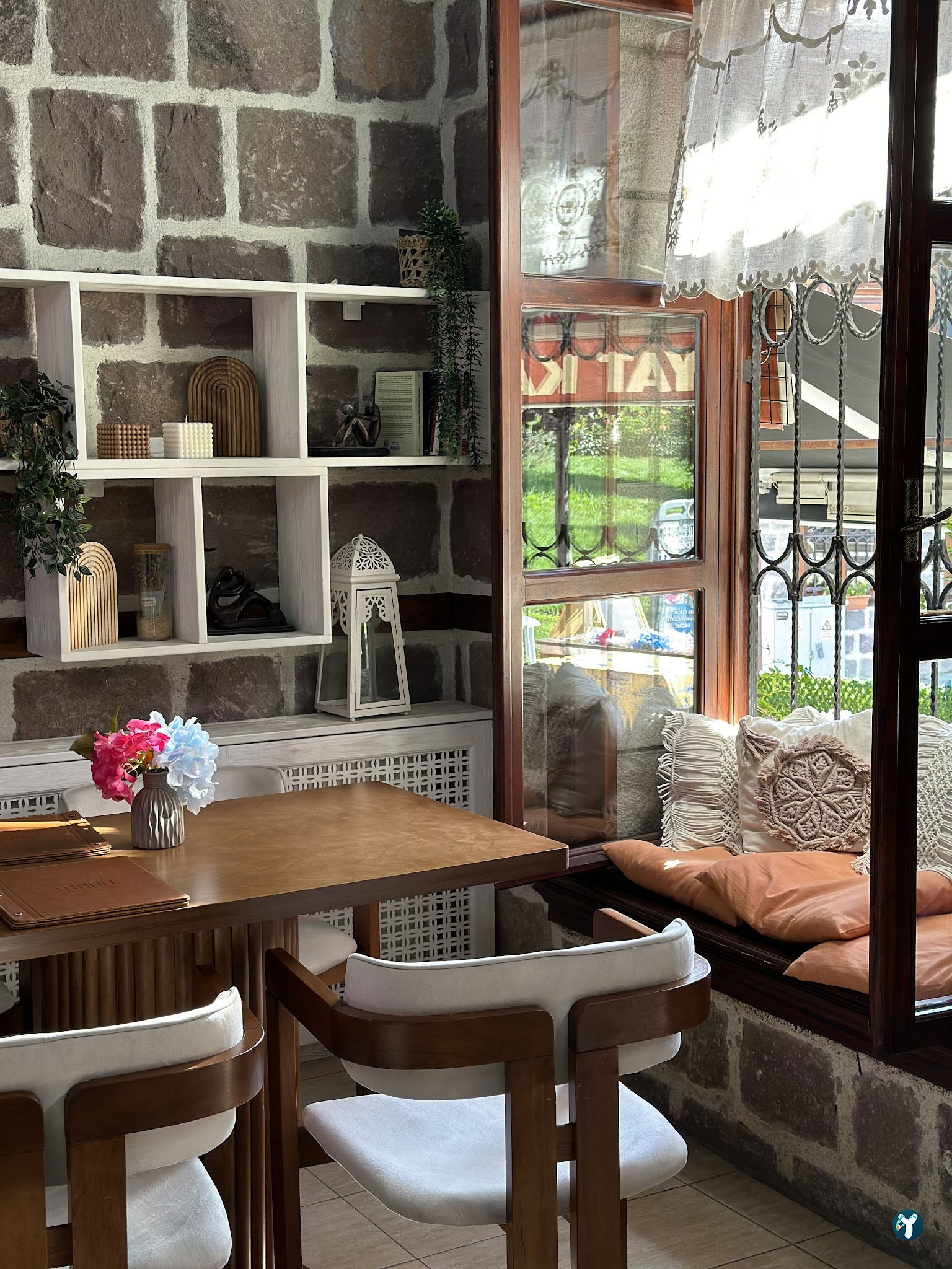 Gülümse Atölye & Cafe