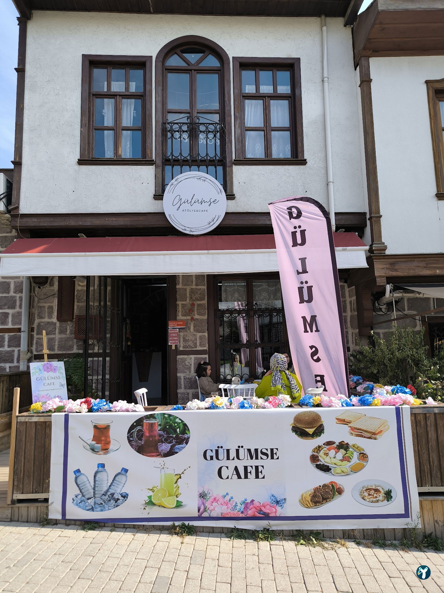 Gülümse Atölye & Cafe