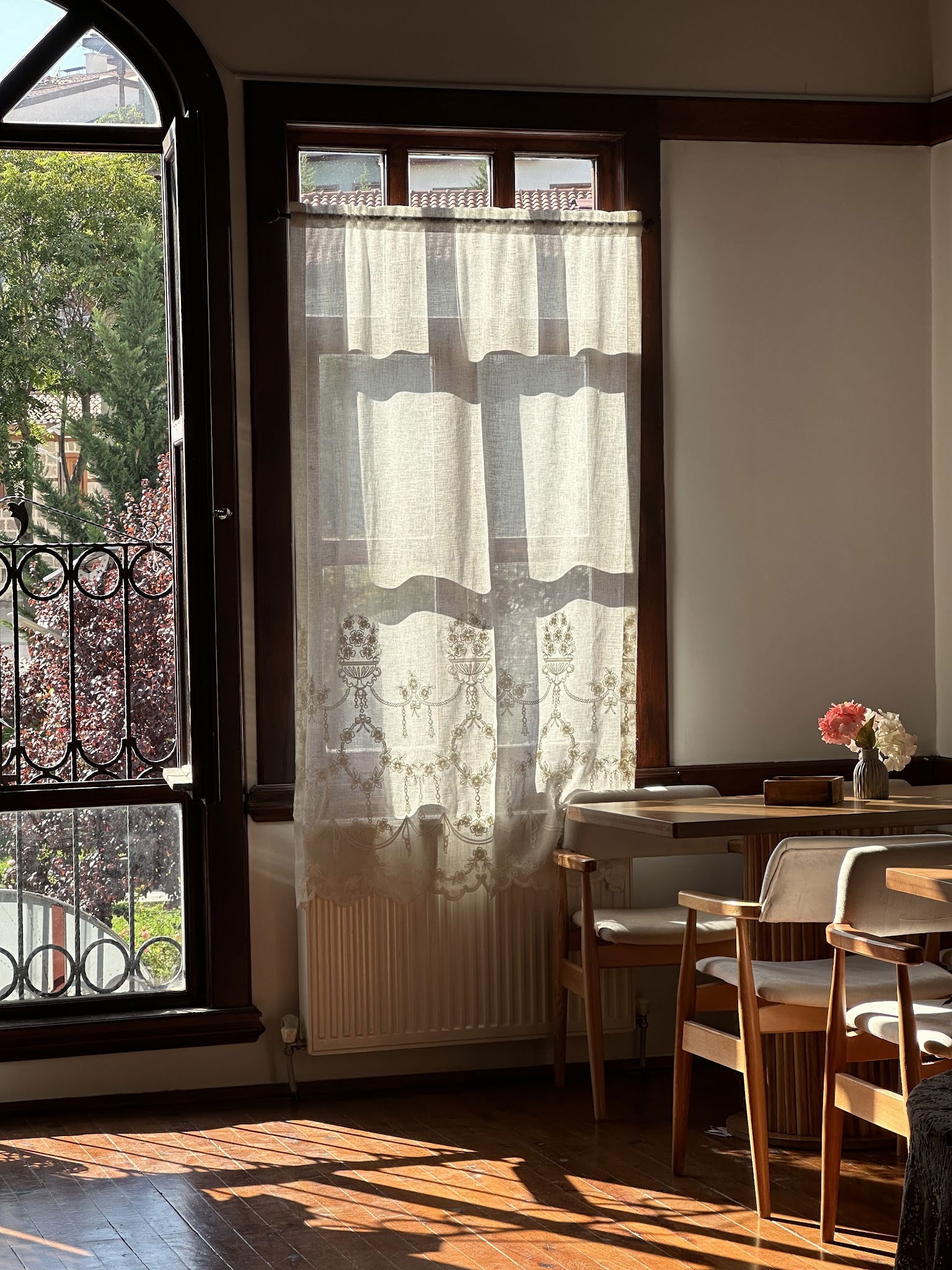 Gülümse Atölye & Cafe