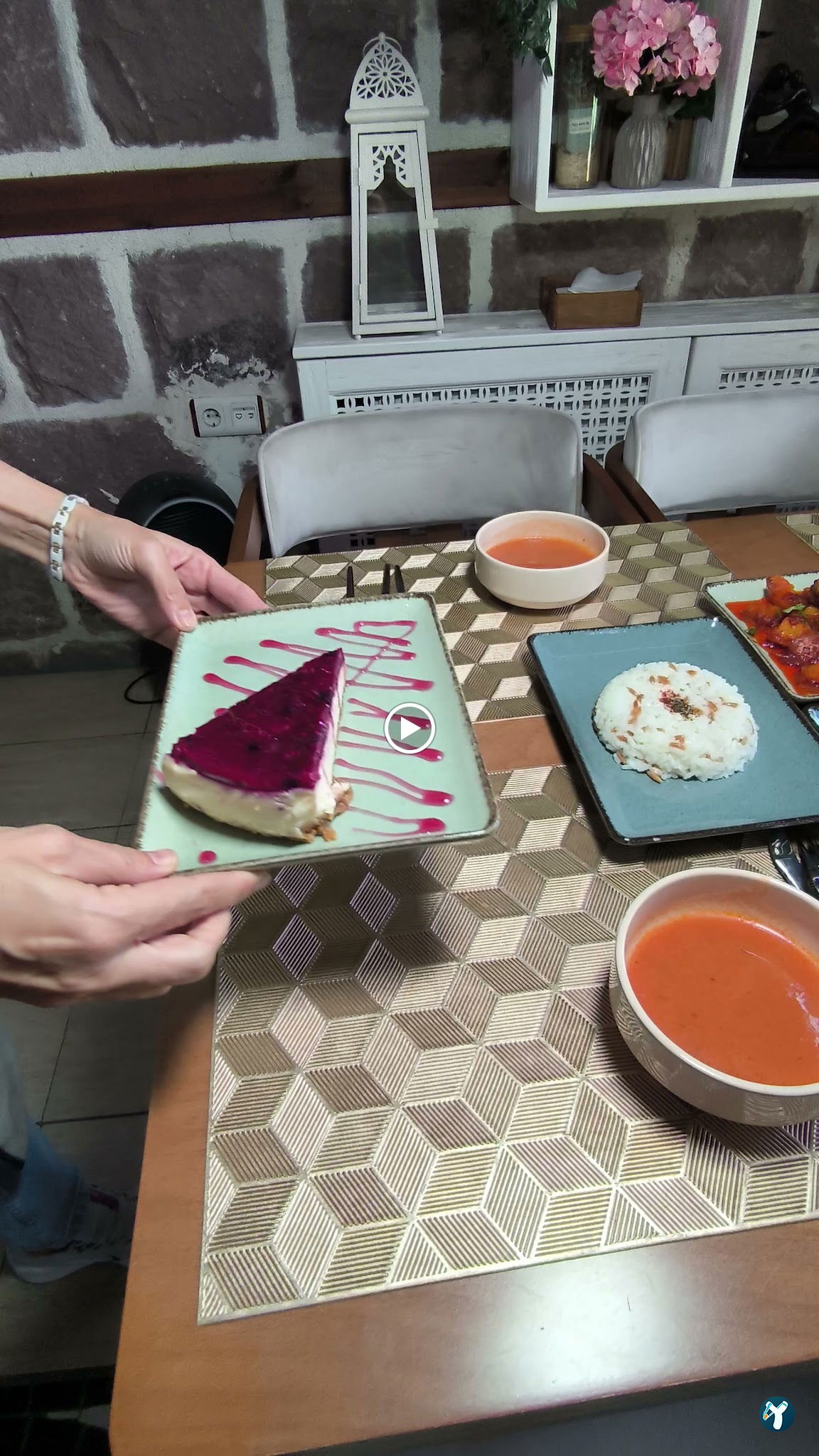 Gülümse Atölye & Cafe