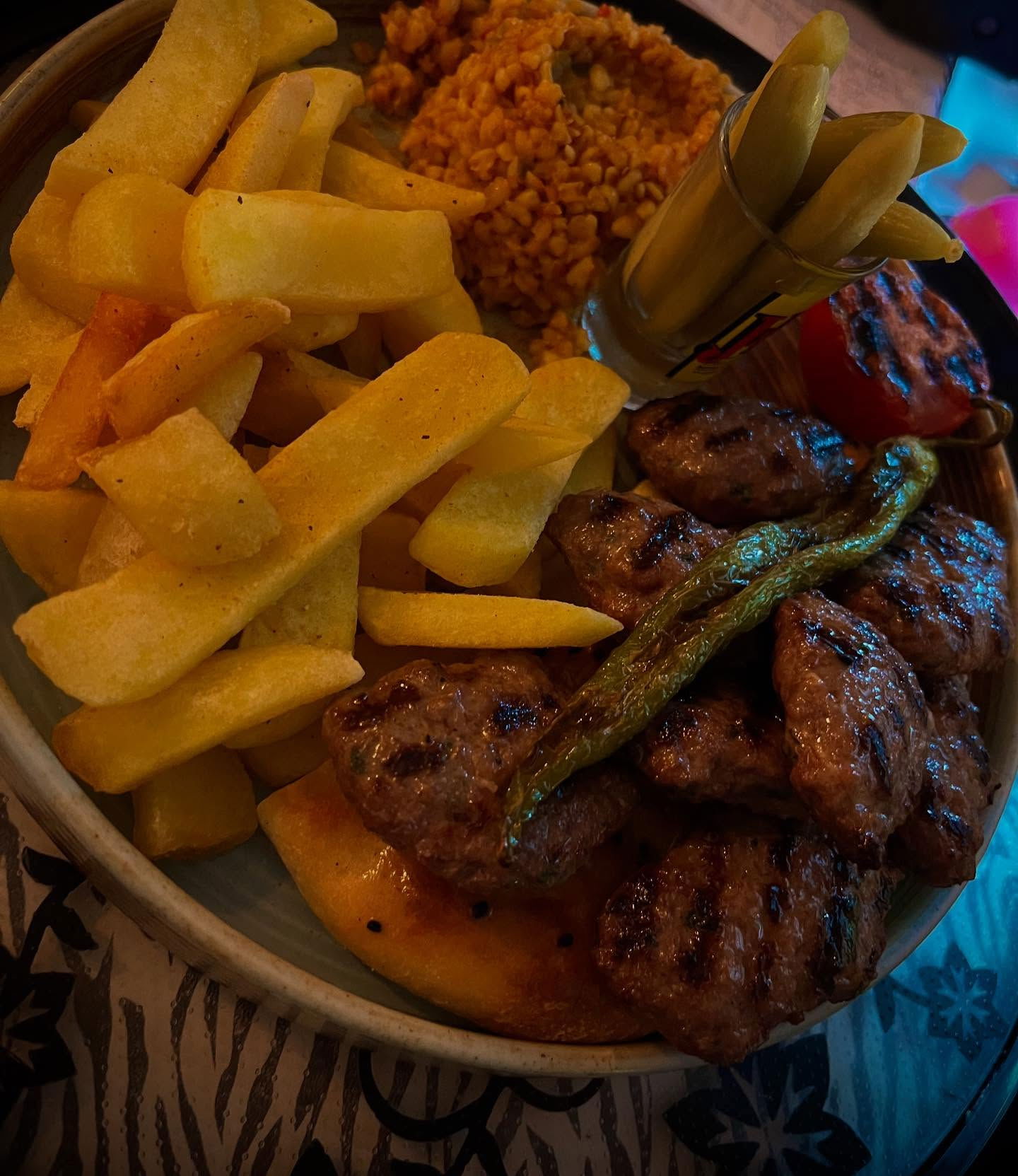 Ala Söğüş Meyhane