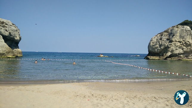 Menendi Beach Clup