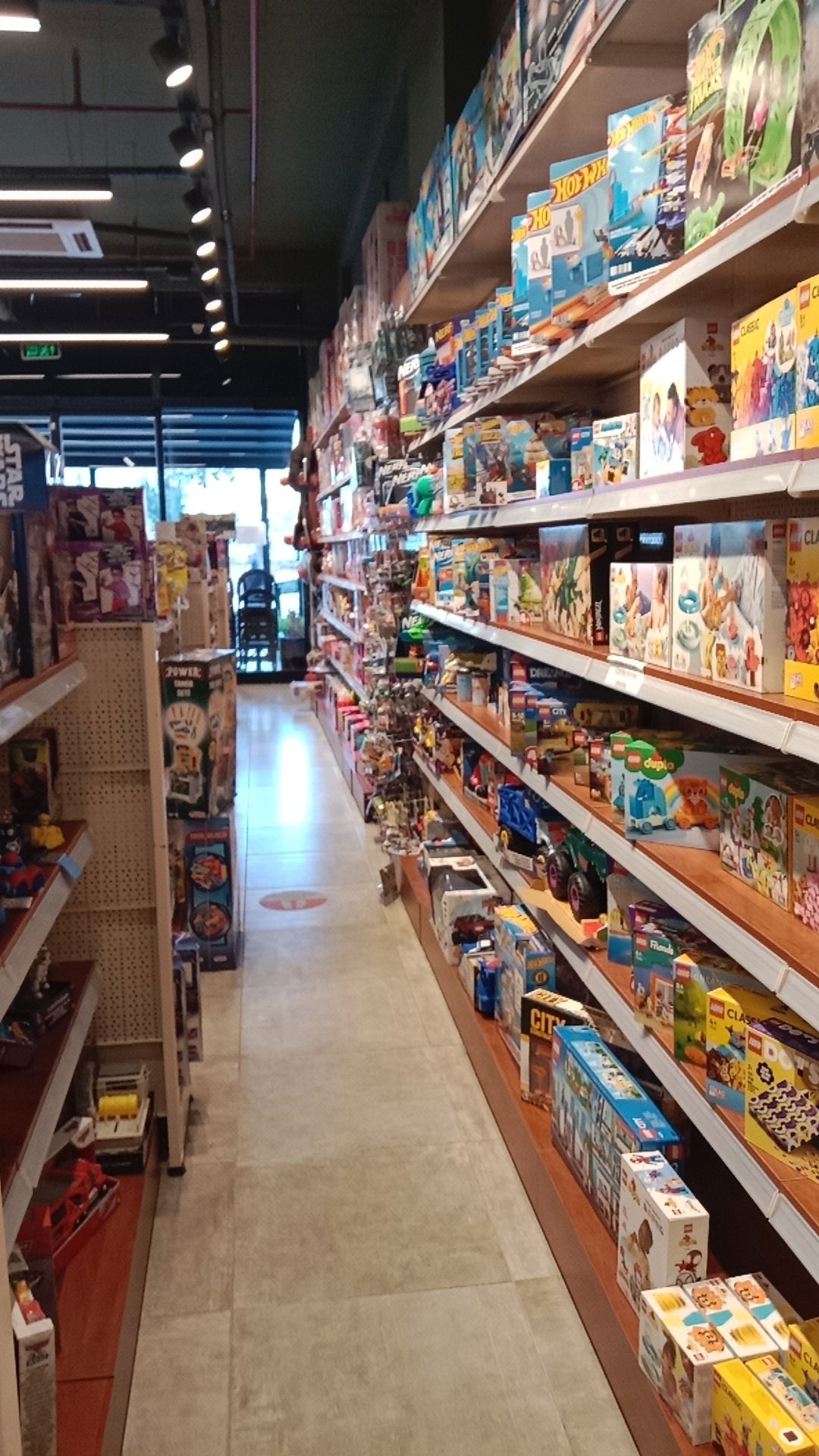 Penguen Kitabevi Tuzla