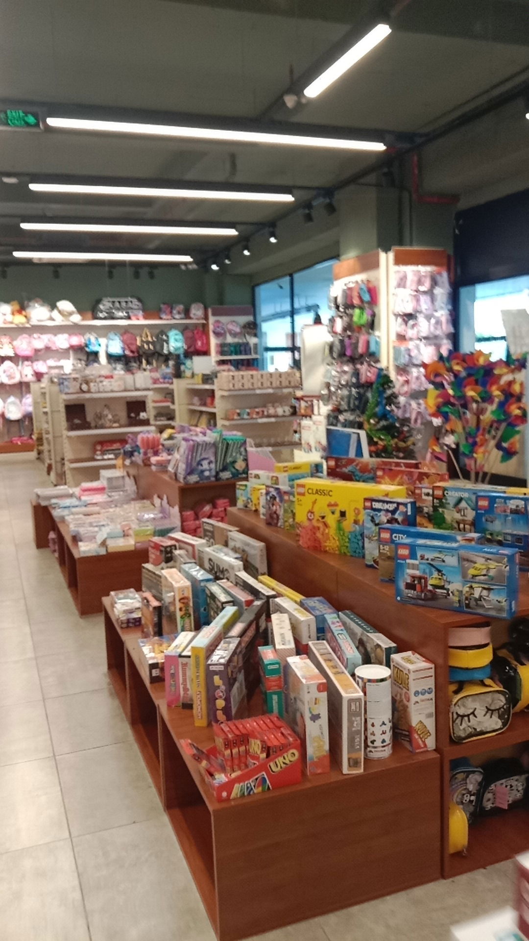 Penguen Kitabevi Tuzla