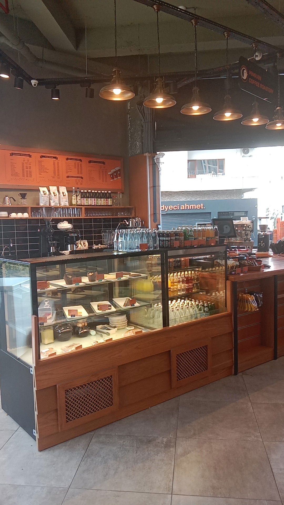 Penguen Kitabevi Tuzla