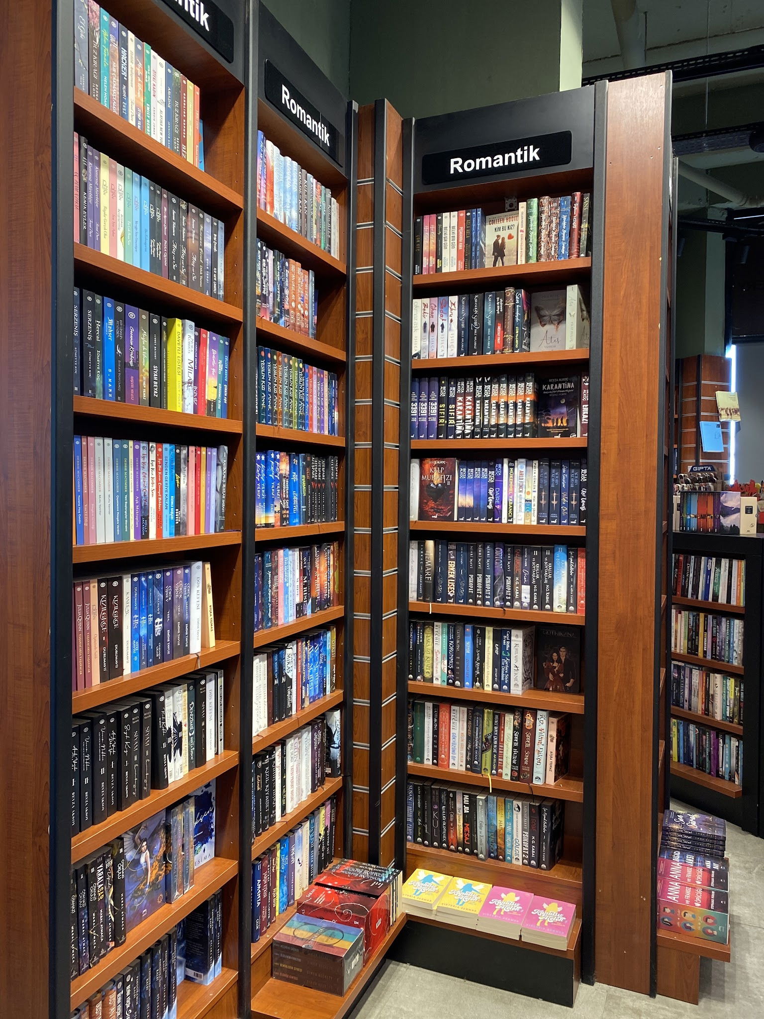 Penguen Kitabevi Tuzla