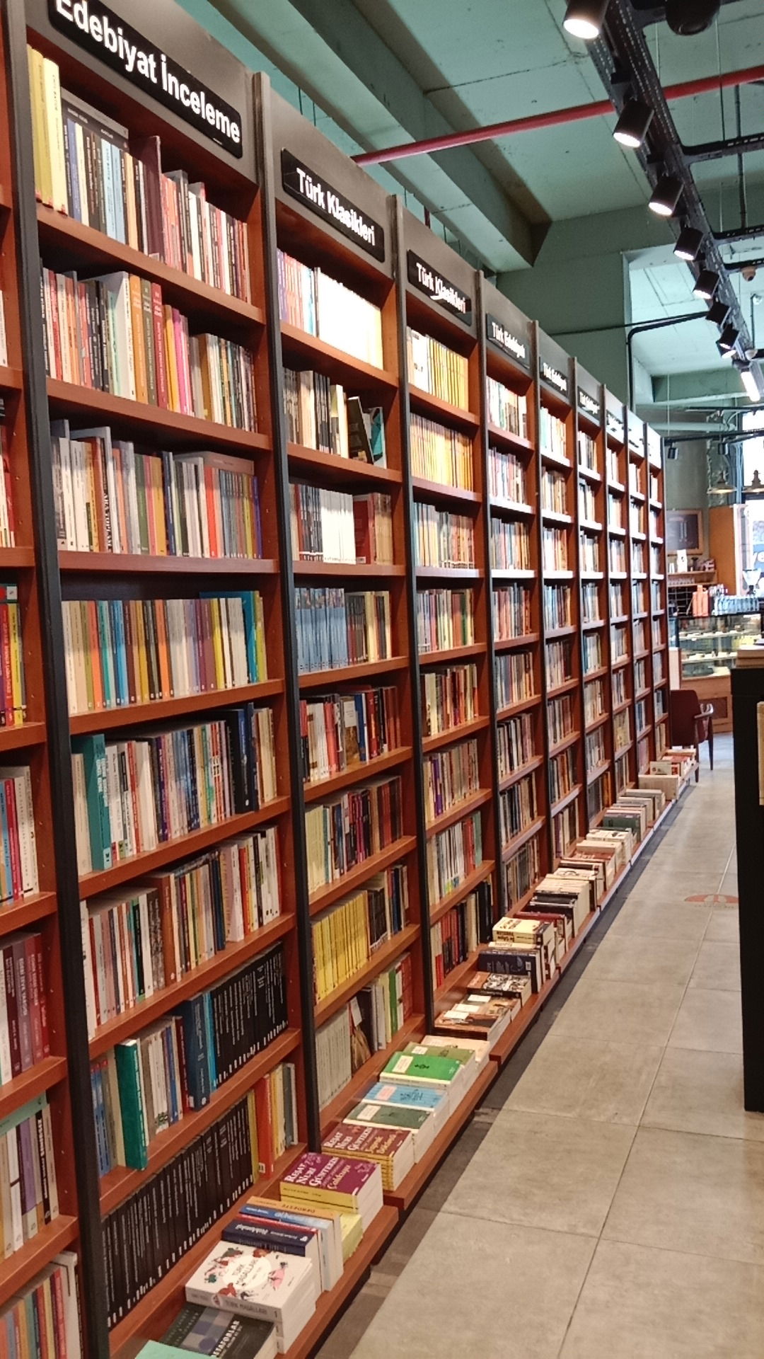 Penguen Kitabevi Tuzla