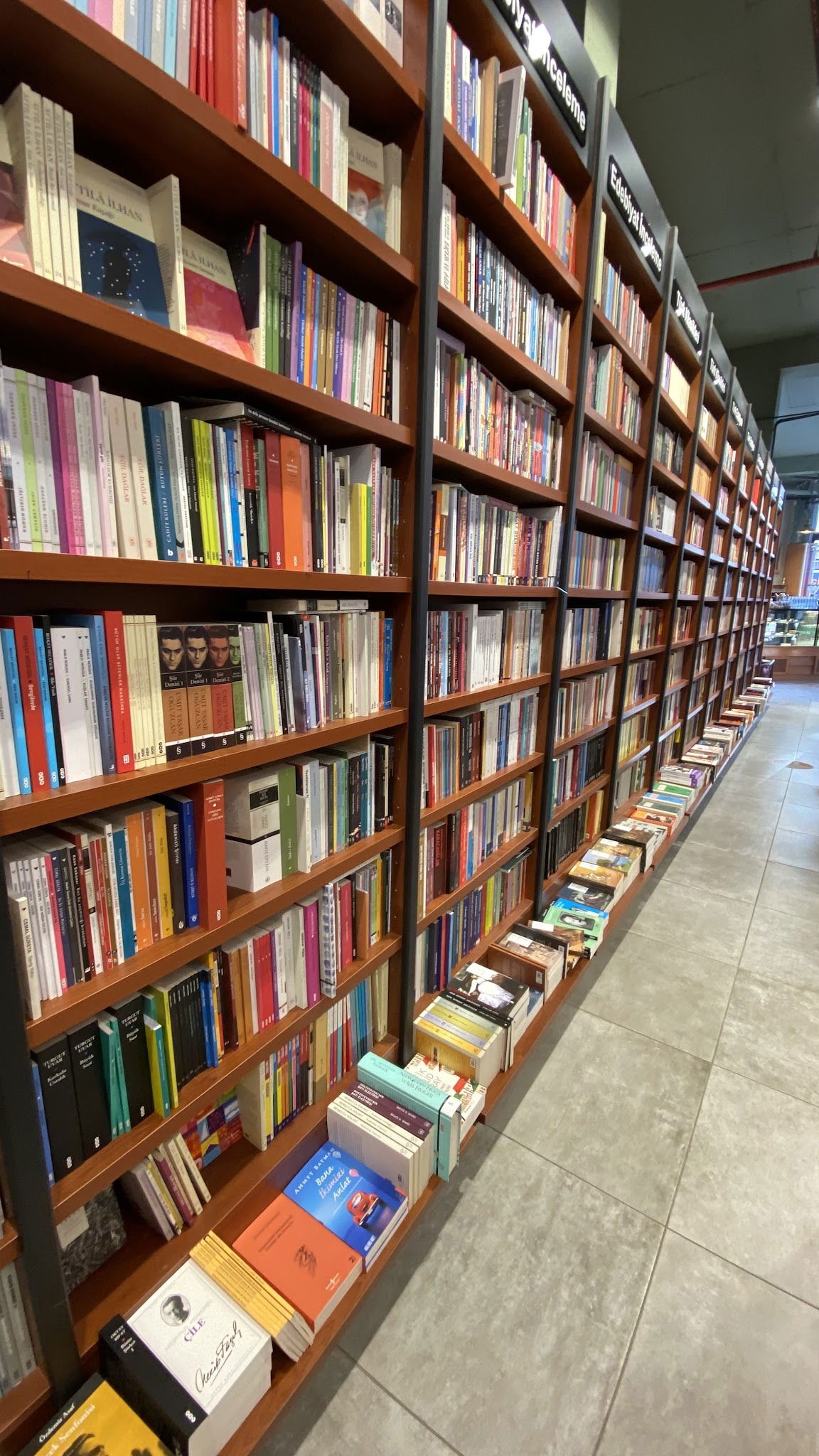 Penguen Kitabevi Tuzla