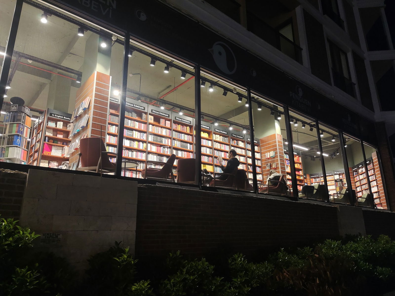 Penguen Kitabevi Tuzla