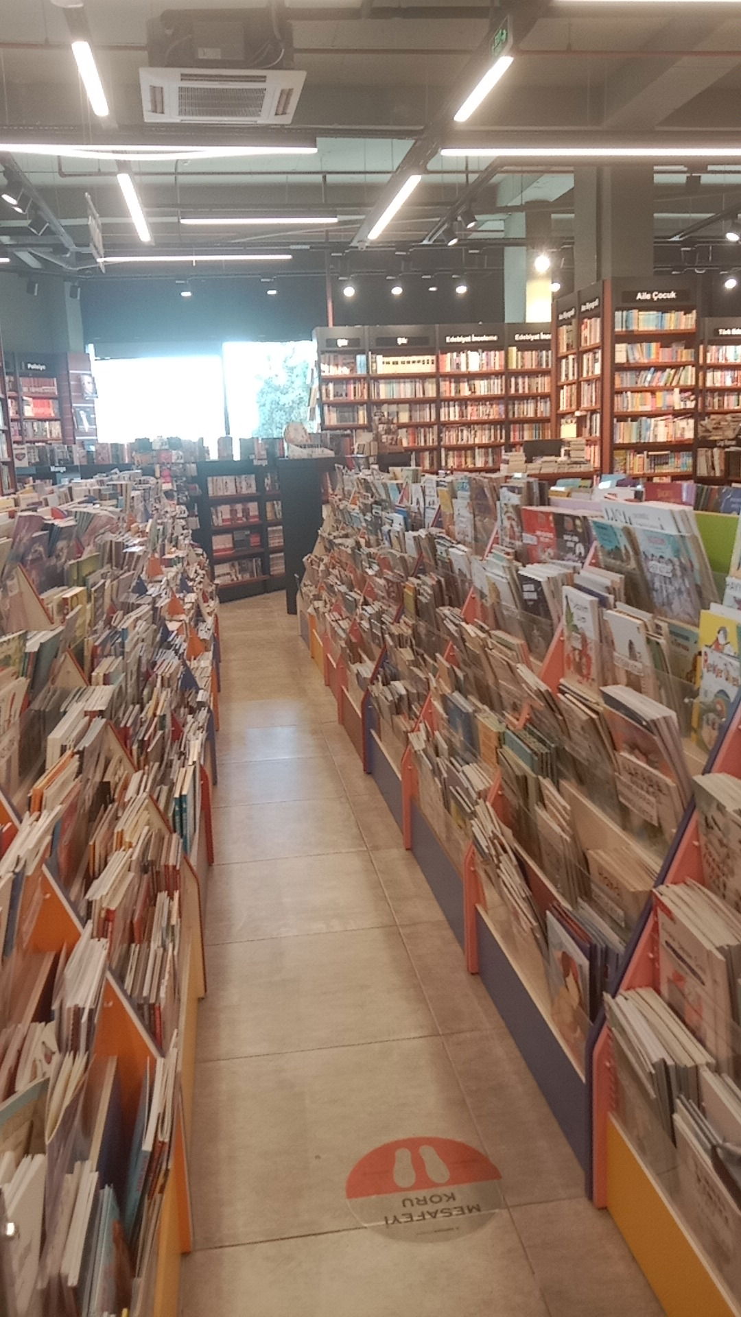 Penguen Kitabevi Tuzla