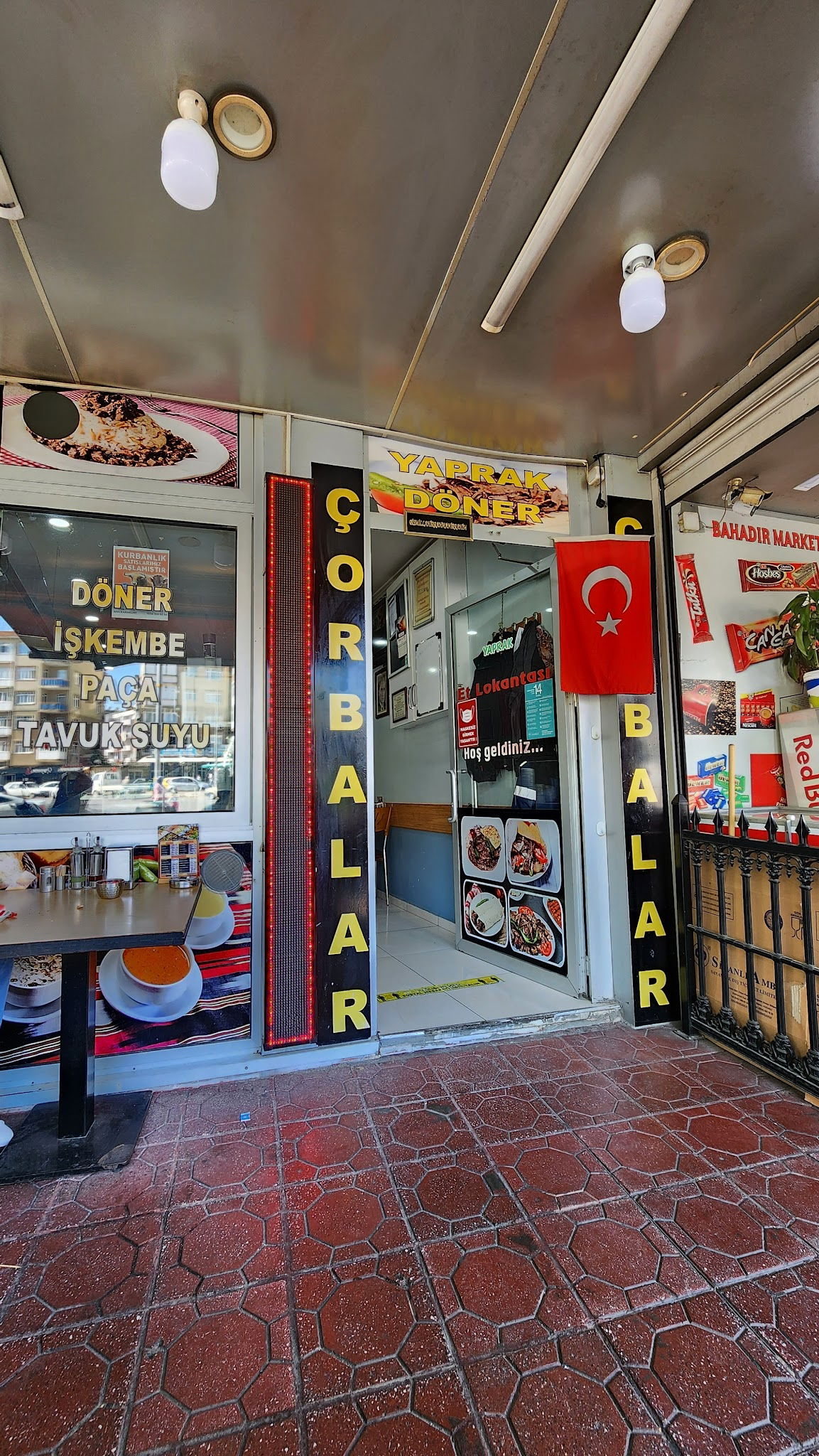 Yaprak Döner & Çorba Salonu
