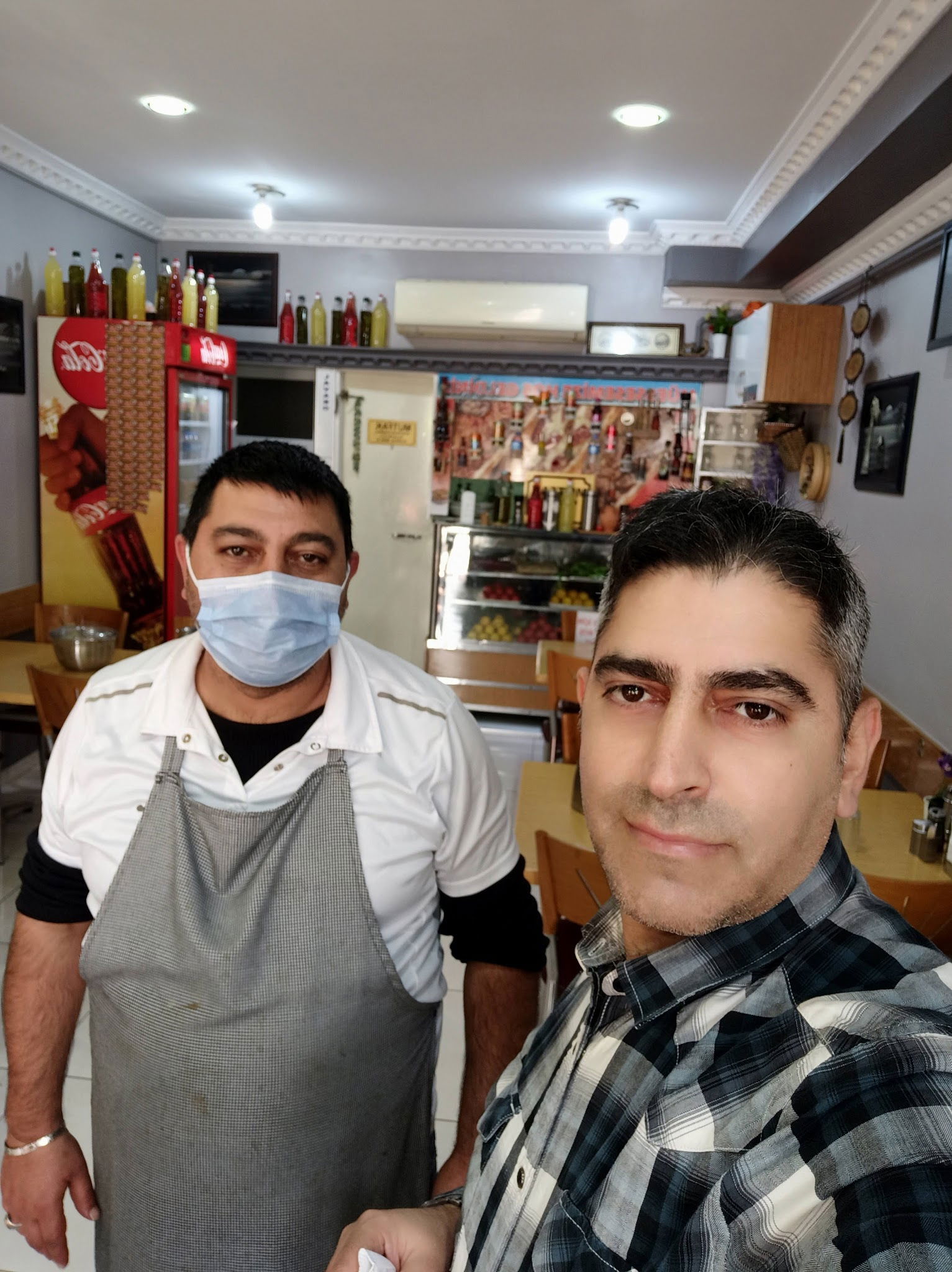 Yaprak Döner & Çorba Salonu