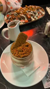 The Cherry Cafe resimleri