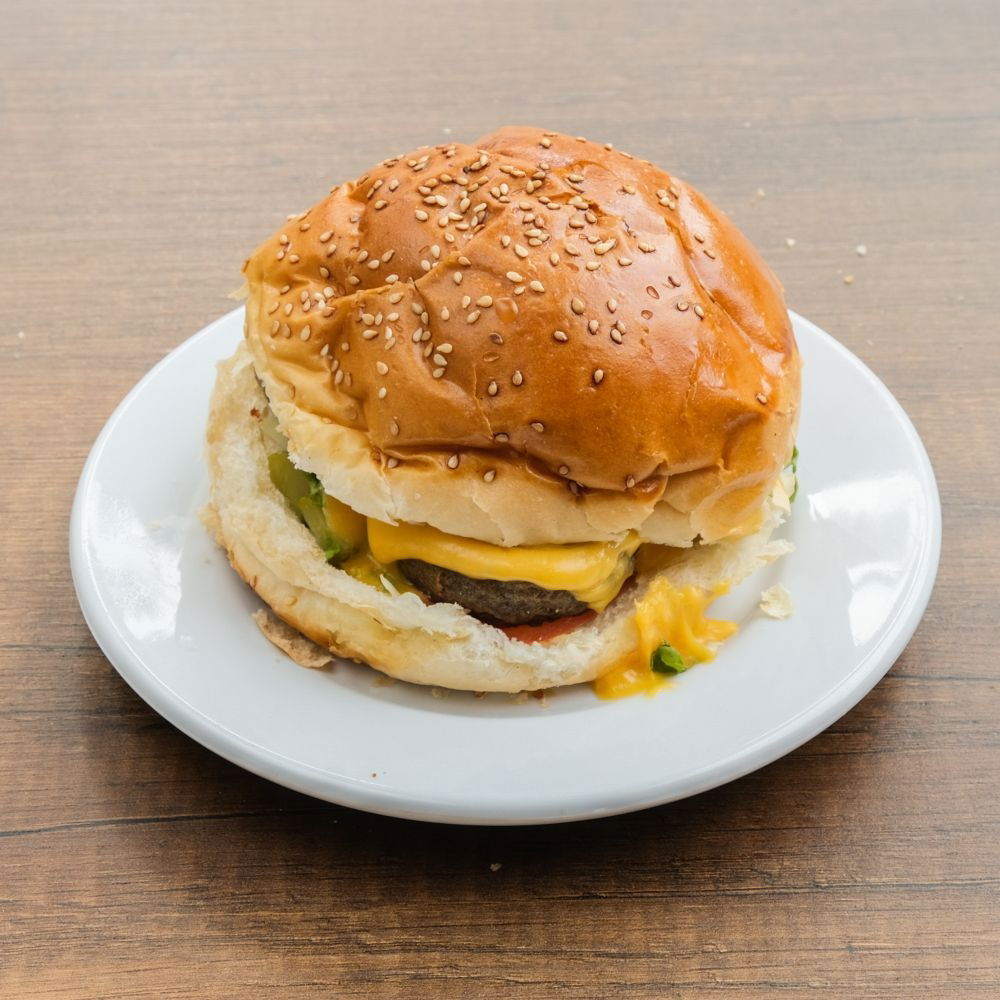 Cheddarlı Cheeseburger