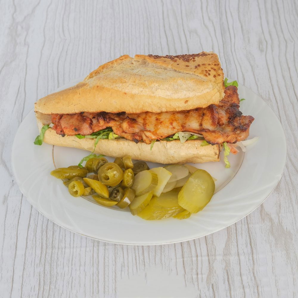 Yarım Ekmek Arası Tavuk İncik