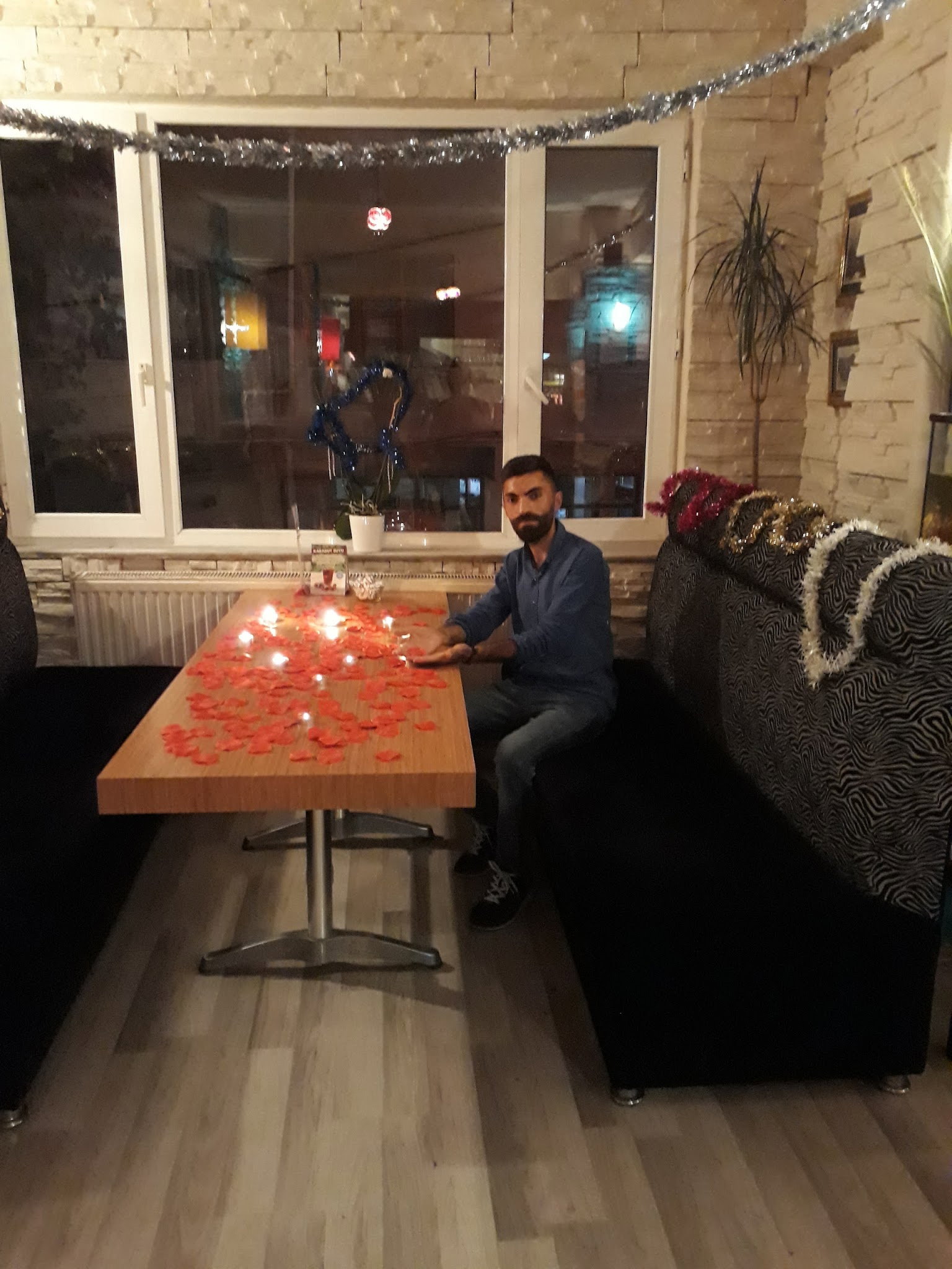 Pançuni Cafe