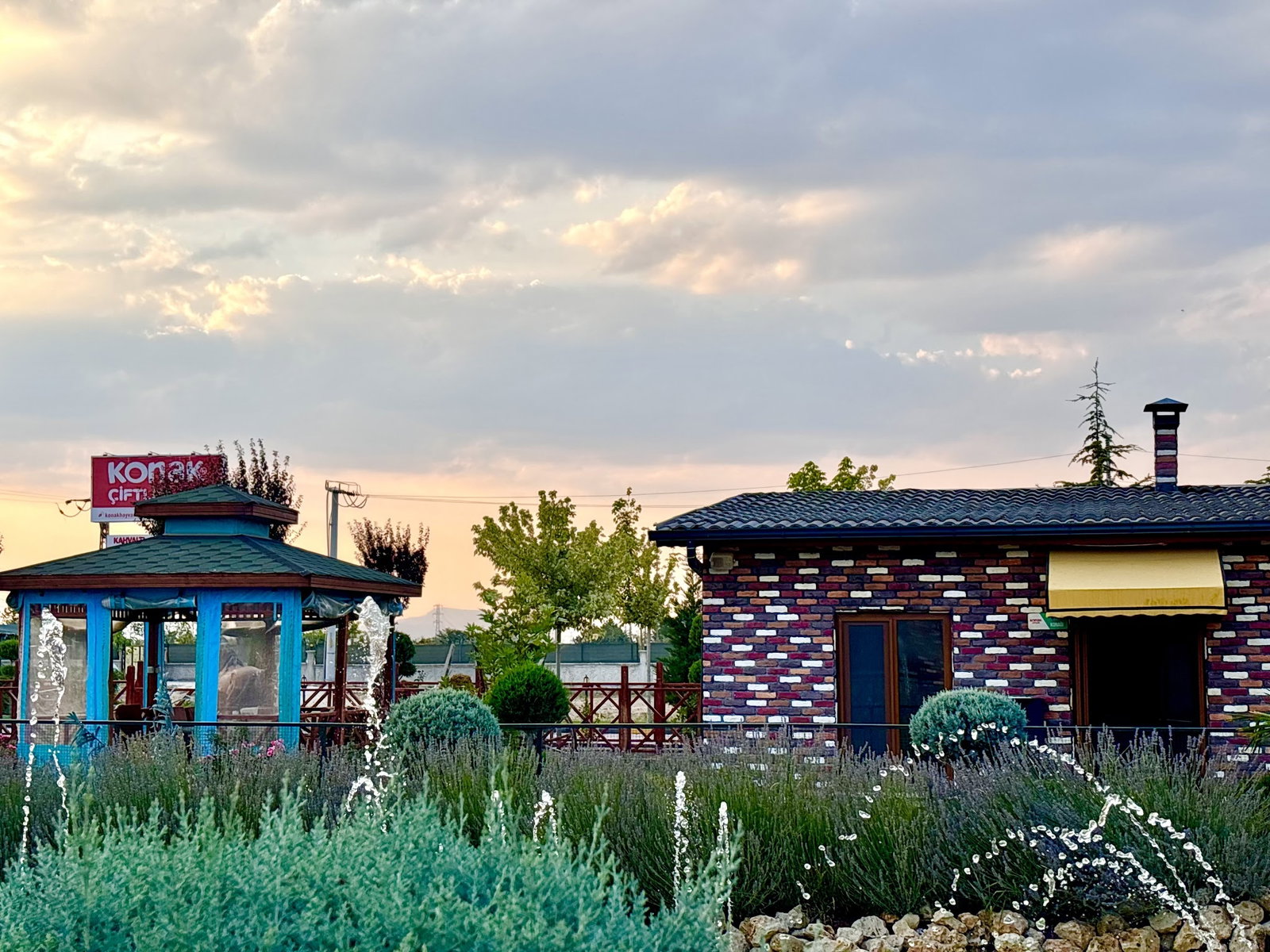 Konak Çiftliği Et Mangal Restaurant