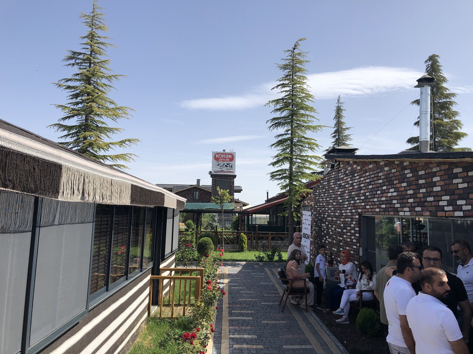 Konak Çiftliği Et Mangal Restaurant