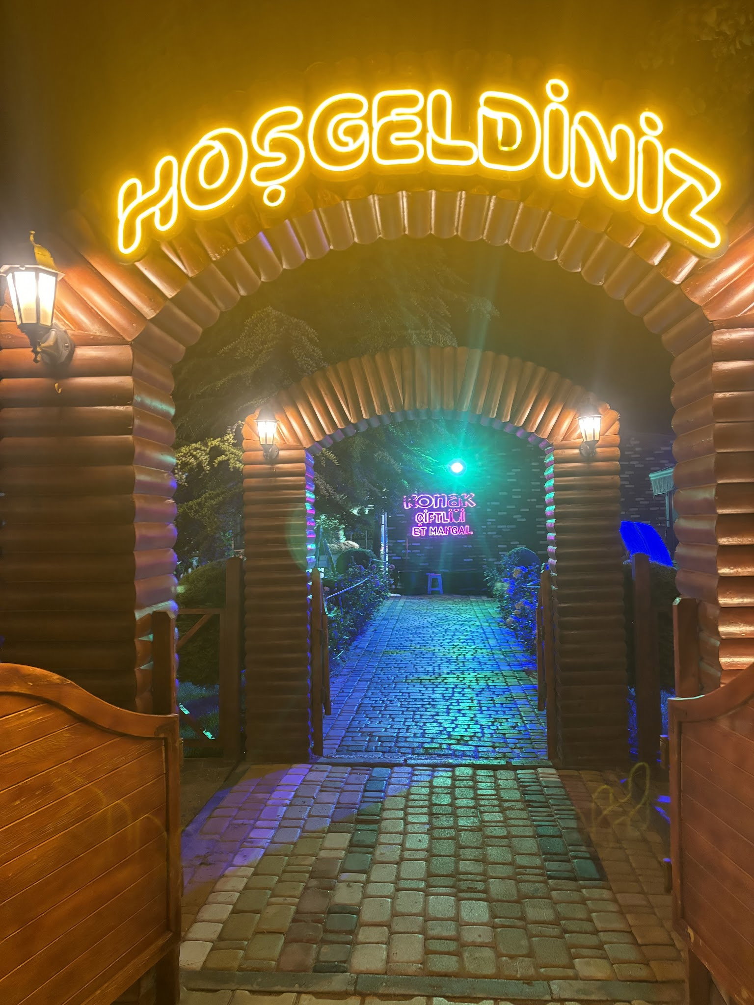 Konak Çiftliği Et Mangal Restaurant