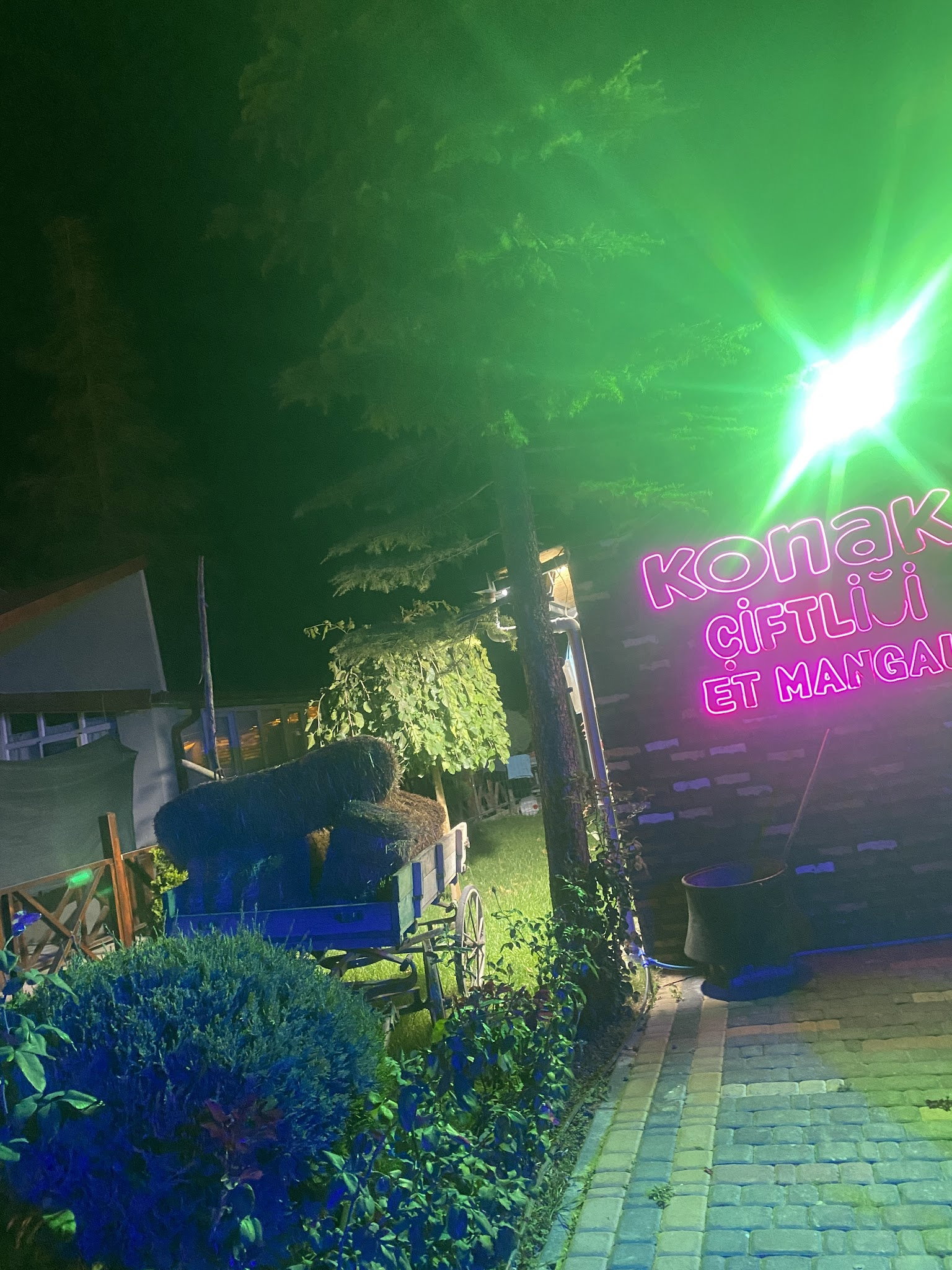 Konak Çiftliği Et Mangal Restaurant
