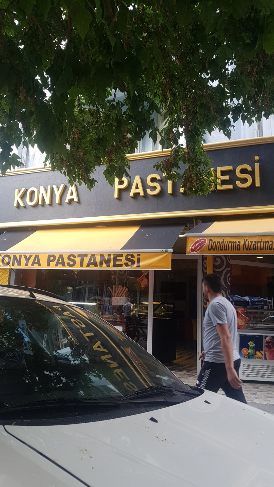 Cafe Konya Közde Çay