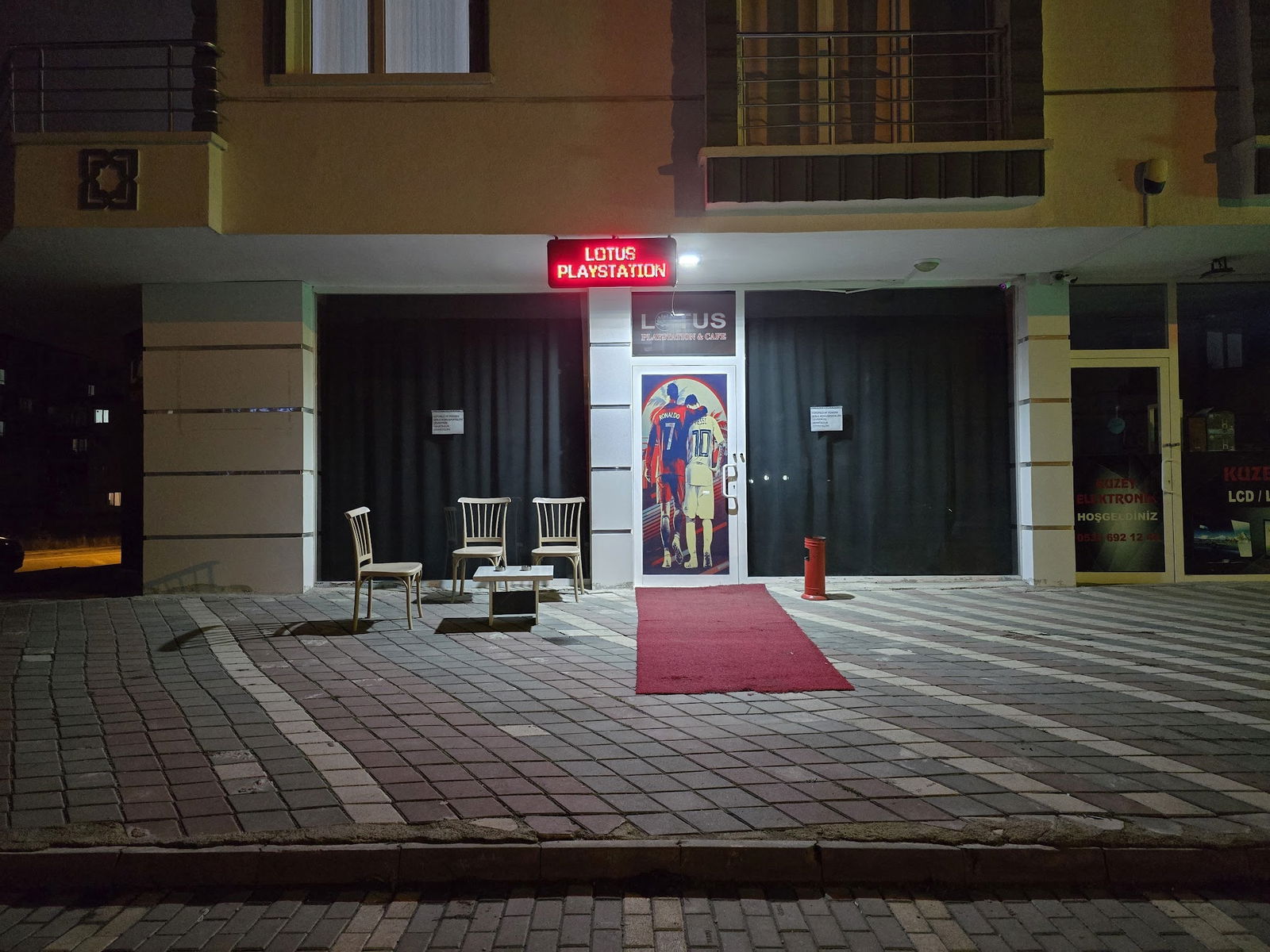 Lotus Playstation Cafe
