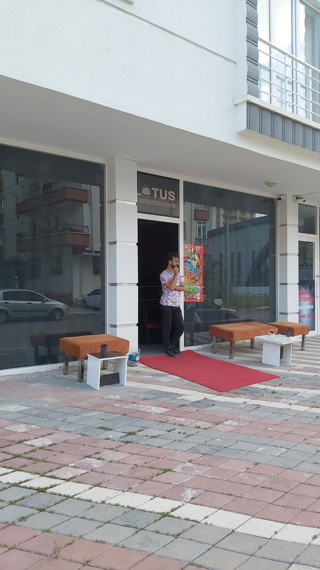 Lotus Playstation Cafe