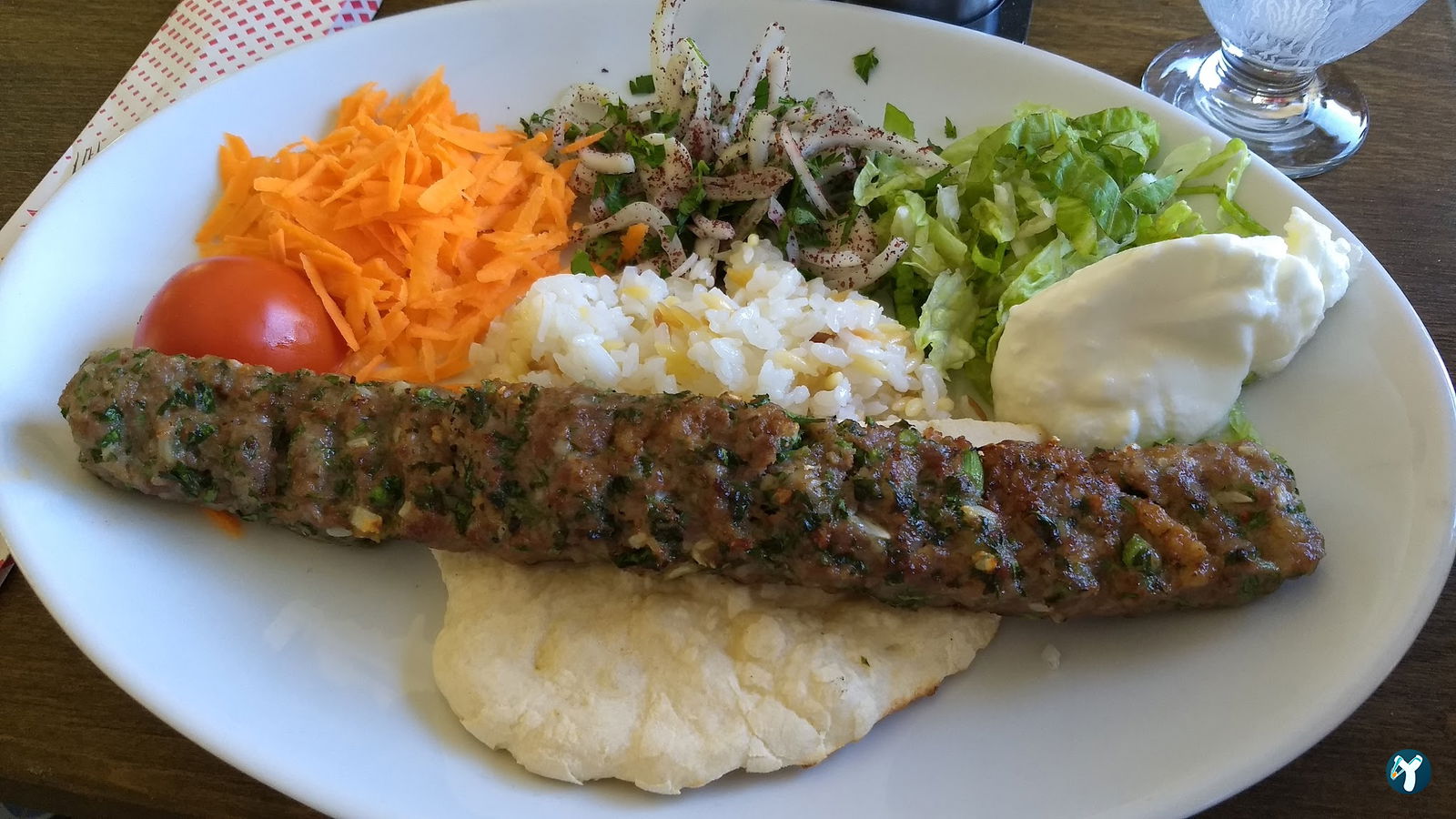 Sağlam Restaurant Bergama / Babadan Usta İşleri