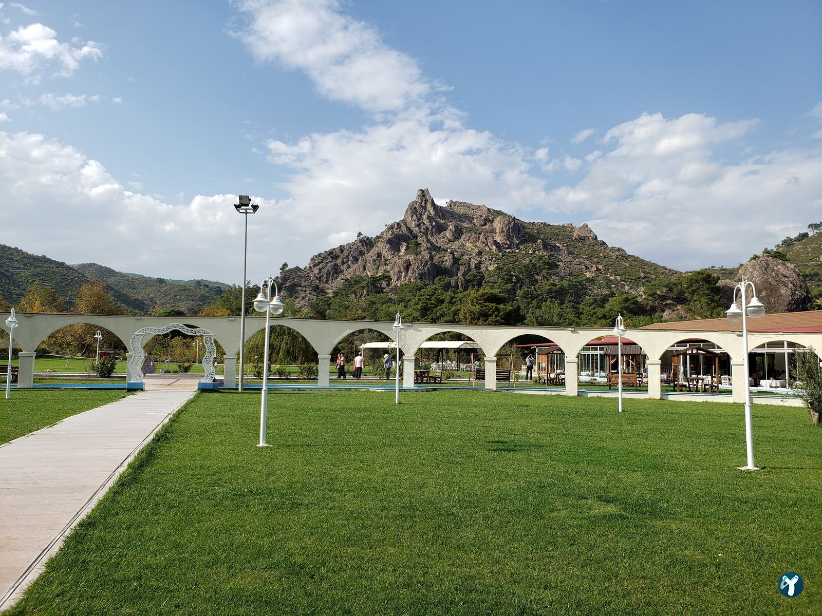 Sağlam Restaurant Bergama / Babadan Usta İşleri