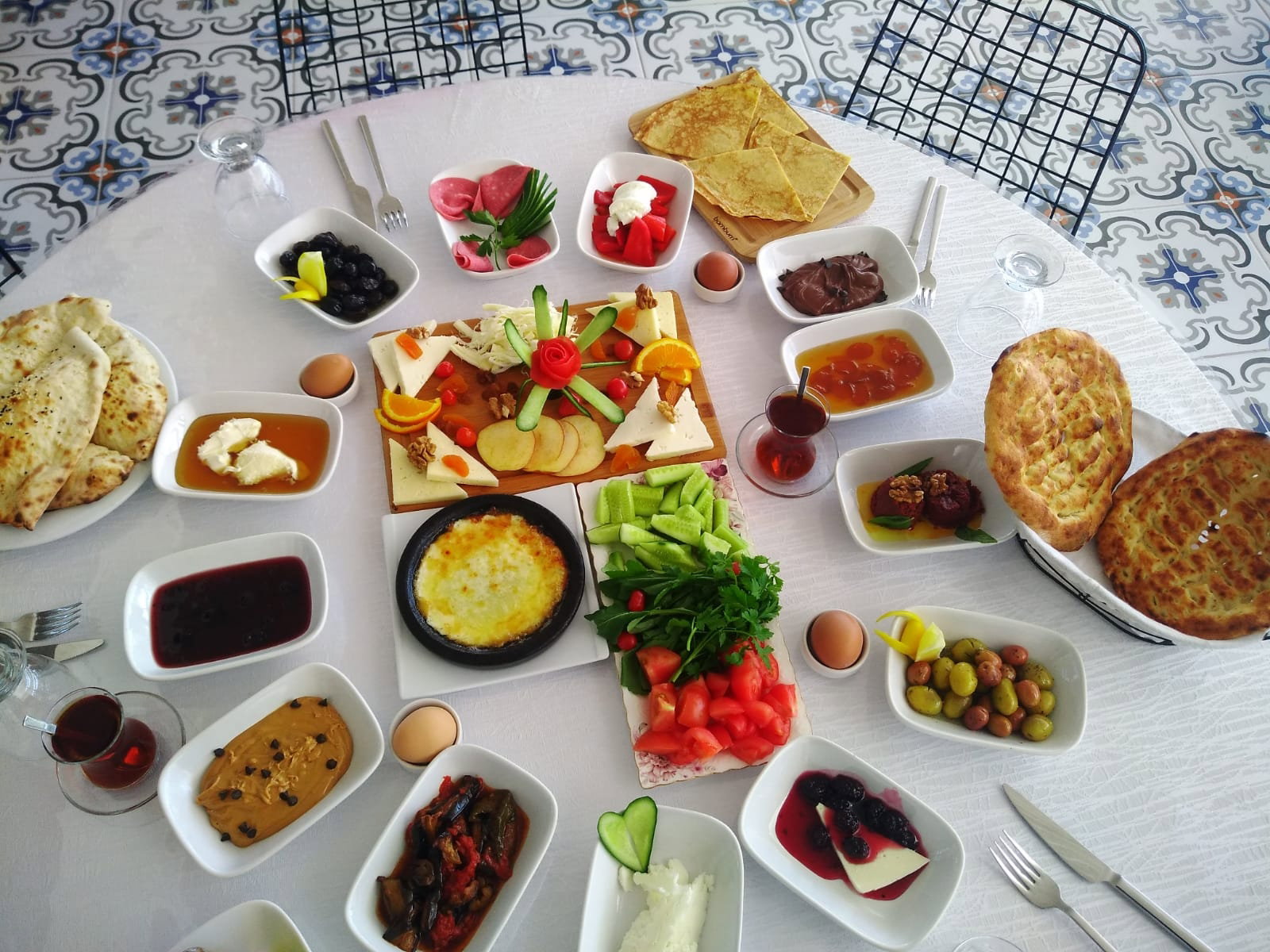 Sağlam Restaurant Bergama / Babadan Usta İşleri