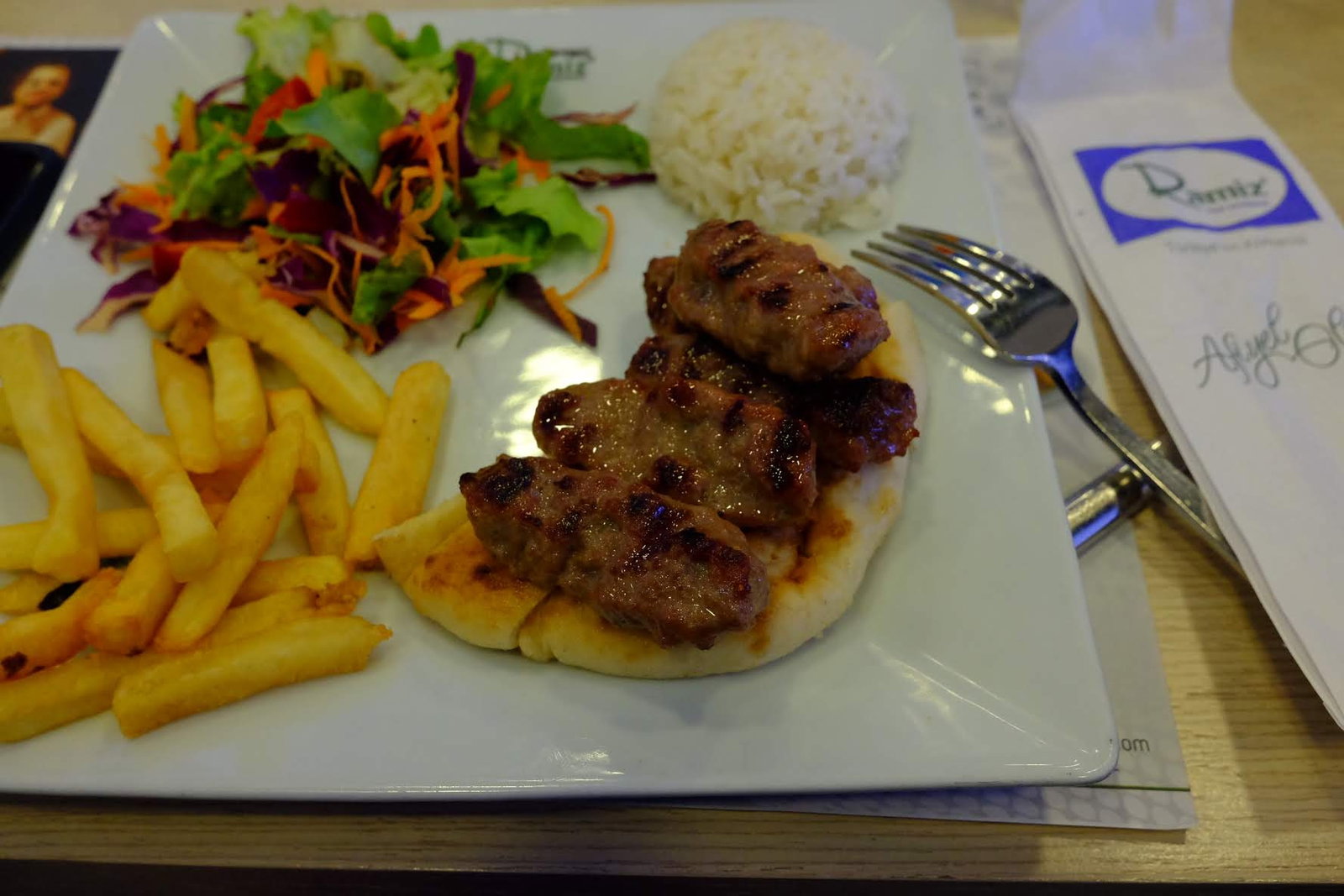 Sağlam Restaurant Bergama / Babadan Usta İşleri