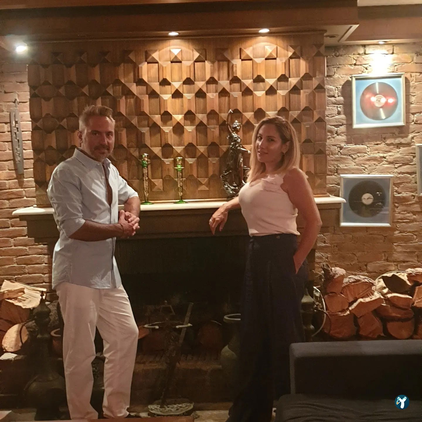 Smc Cafe & Bar
