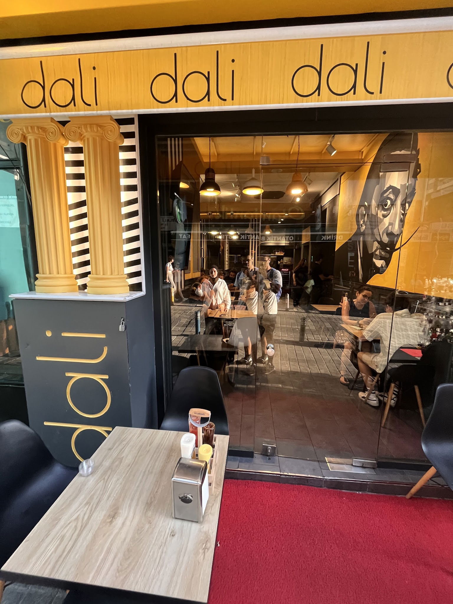 Dali Burger Kadıköy