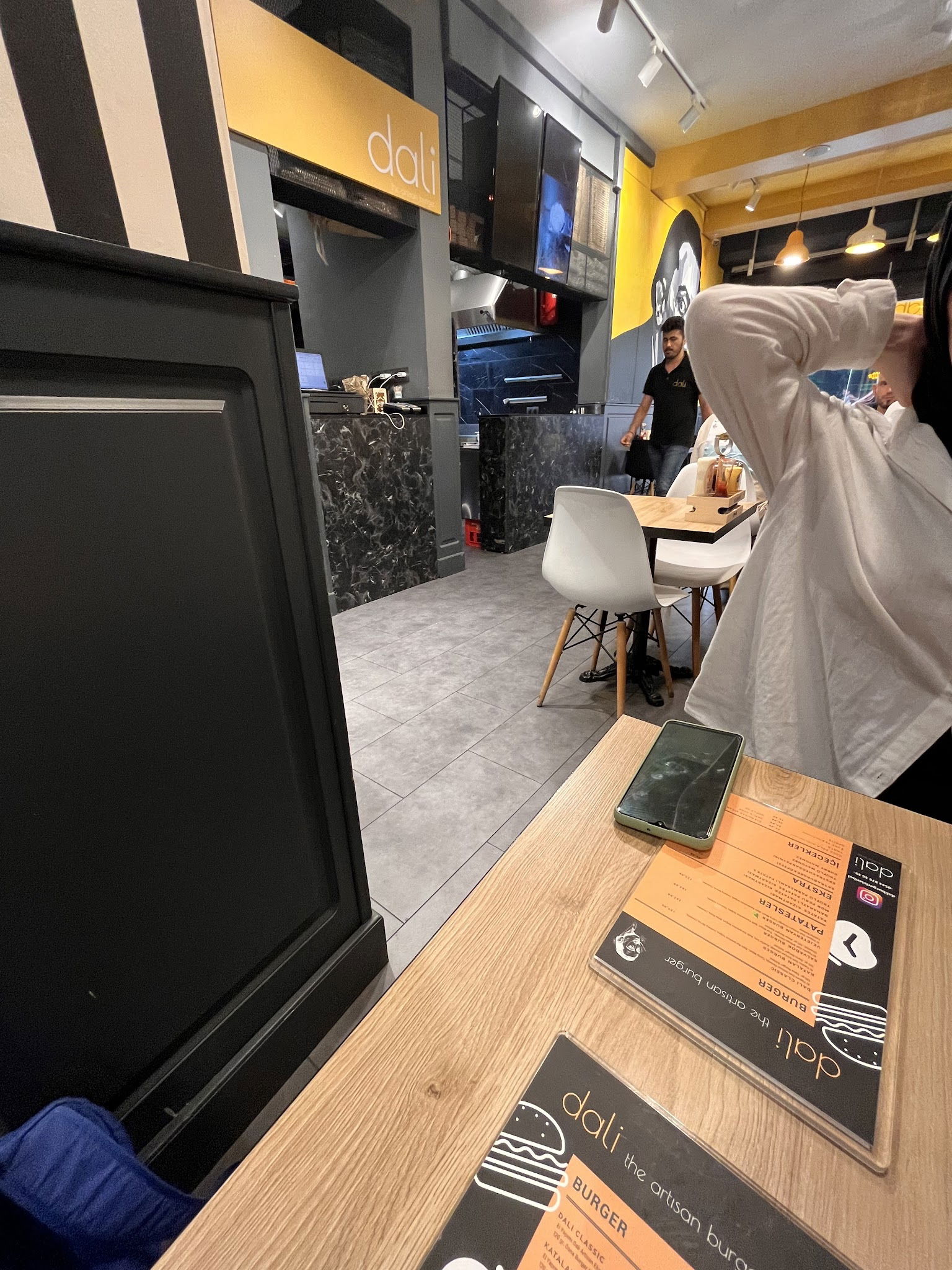 Dali Burger Kadıköy