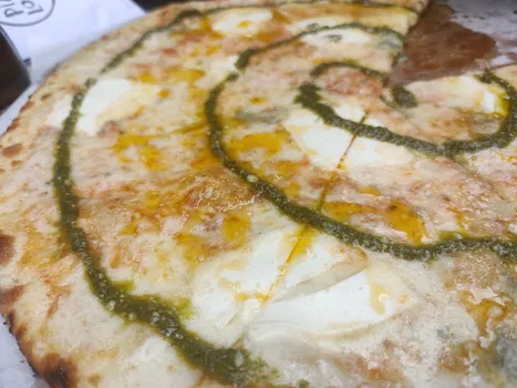 Pizza Locale resimleri